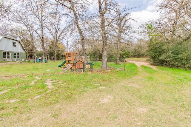 10888 West US Highway 79, Hearne, TX 77859