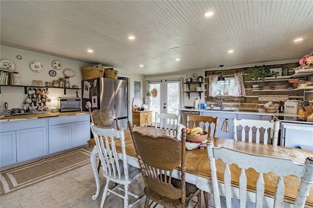10888 West US Highway 79, Hearne, TX 77859