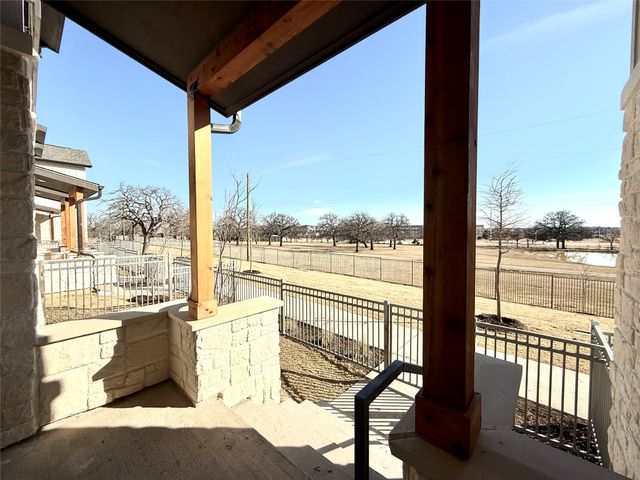 3124 Bennett Drive 23-102, Corinth, TX 76208