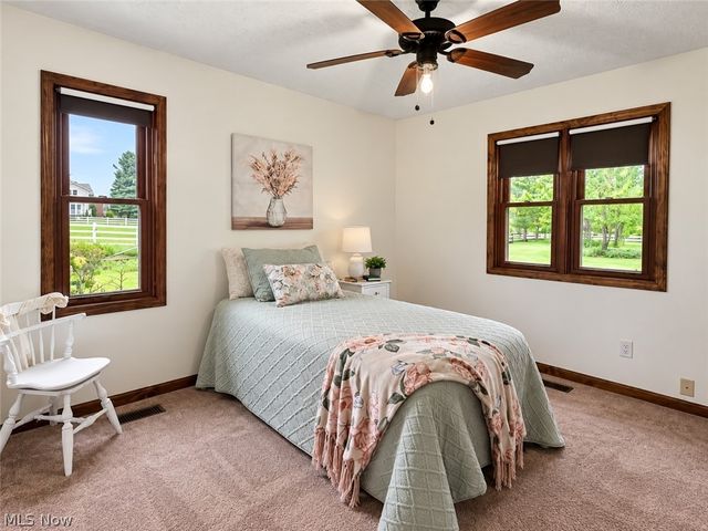1102 E Garfield Road, Aurora, OH 44202