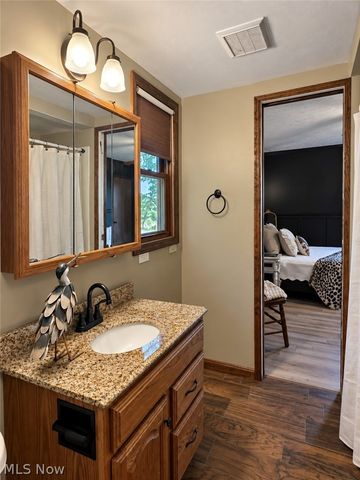 1102 E Garfield Road, Aurora, OH 44202