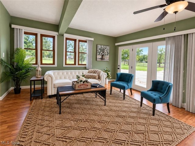 1102 E Garfield Road, Aurora, OH 44202