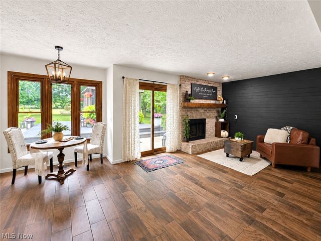 1102 E Garfield Road, Aurora, OH 44202