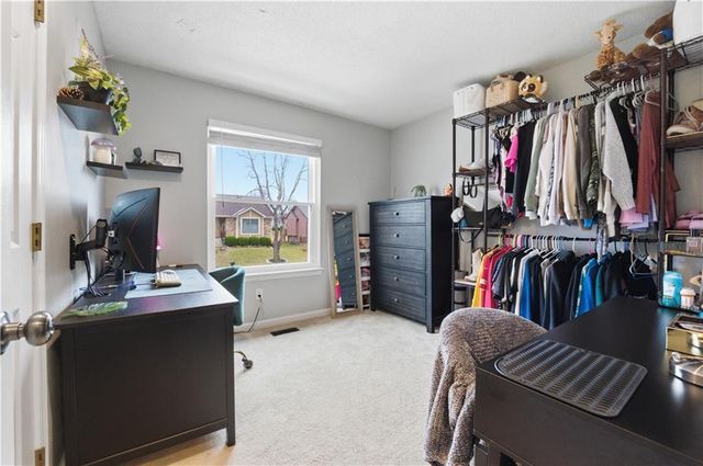 6810 E 143rd Street, Grandview, MO 64030