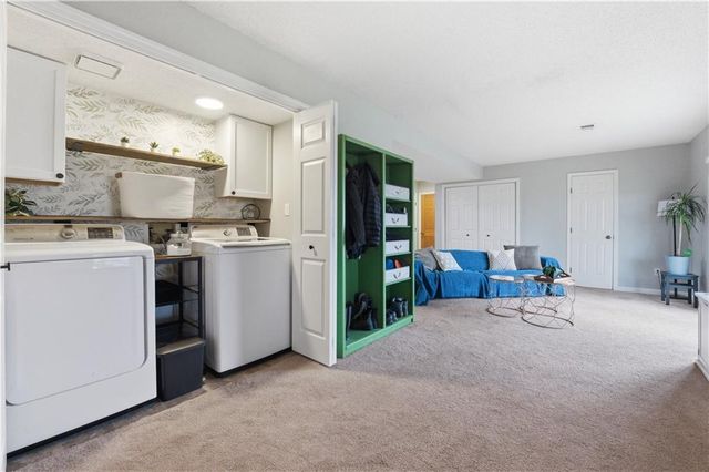 6810 E 143rd Street, Grandview, MO 64030