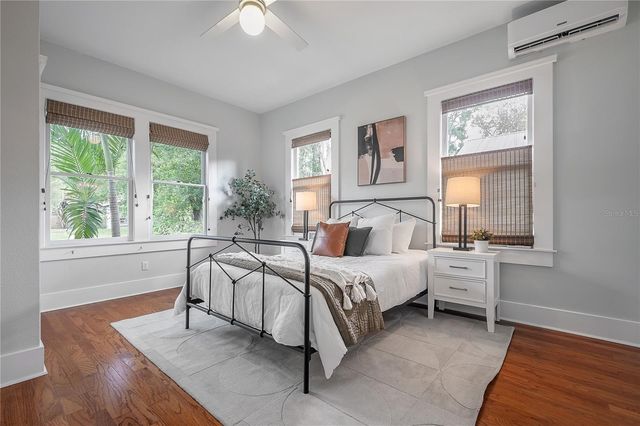 5301 N CENTRAL AVENUE, Tampa, FL 33603