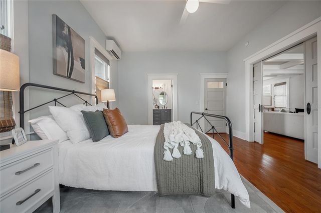 5301 N CENTRAL AVENUE, Tampa, FL 33603