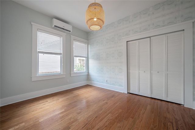 5301 N CENTRAL AVENUE, Tampa, FL 33603