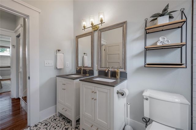 5301 N CENTRAL AVENUE, Tampa, FL 33603