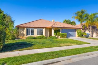 833 Empressa Court, Hemet, CA 92543