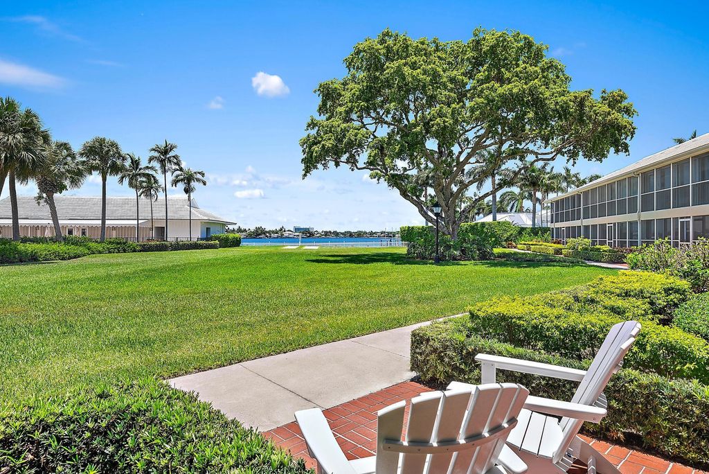 2 Church Lane 115-116, North Palm Beach, FL 33408