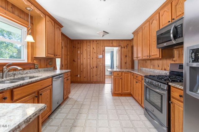 1000 Hanford Road, Graham, NC 27253