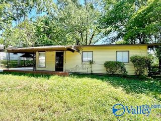 2433 Shepard Drive, Huntsville, AL 35810