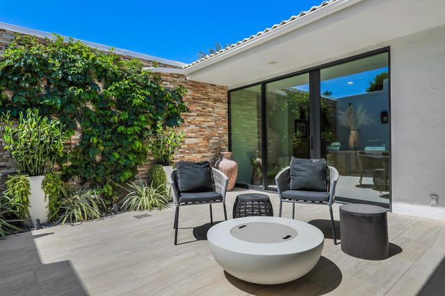 77942 Lago Drive, La Quinta, CA 92253