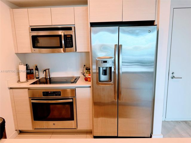 4250 Biscayne Blvd 803, Miami, FL 33137