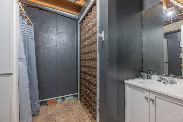 9889 Staley Road, Franklin Twp, OH 45005