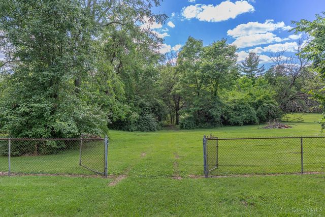 9889 Staley Road, Franklin Twp, OH 45005