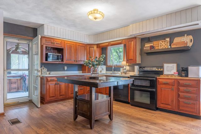 9889 Staley Road, Franklin Twp, OH 45005