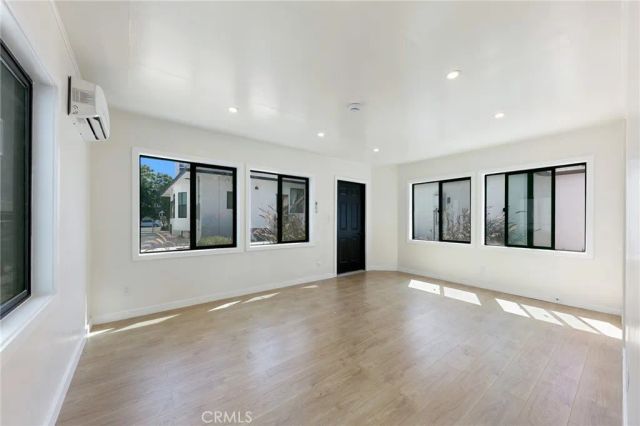 1317 E 1st, Long Beach, CA 90802