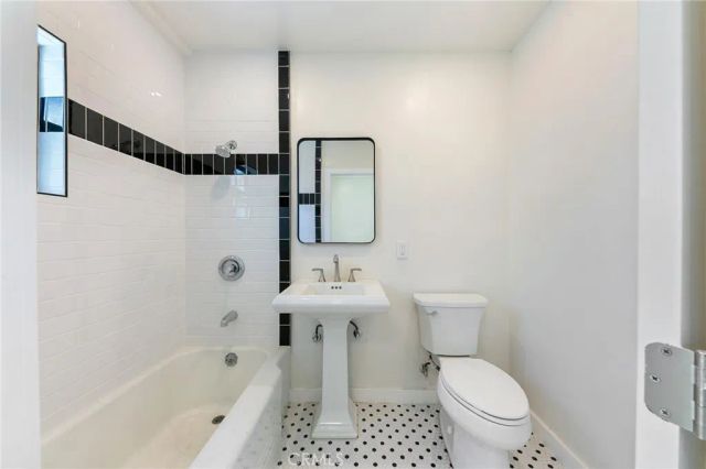 1317 E 1st, Long Beach, CA 90802
