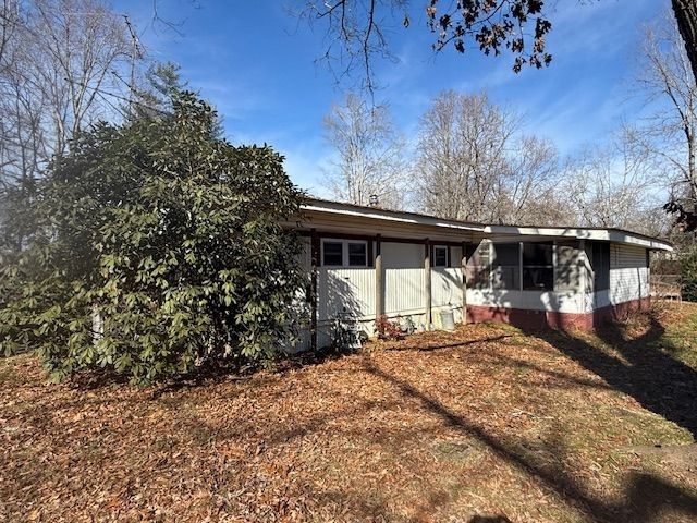 150 Emmett Stone Ln, Normandy, TN 37360