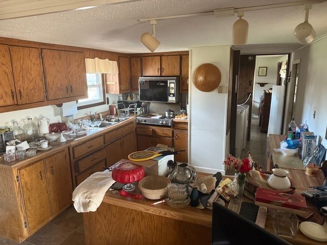 150 Emmett Stone Ln, Normandy, TN 37360