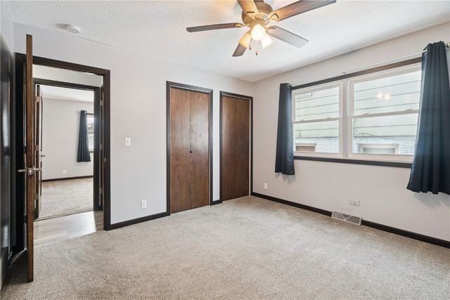 57 33rd Avenue SW, Cedar Rapids, IA 52404