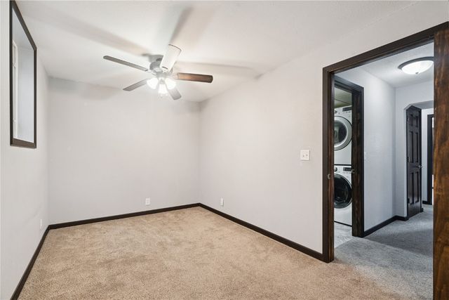 57 33rd Avenue SW, Cedar Rapids, IA 52404