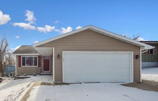 57 33rd Avenue SW, Cedar Rapids, IA 52404