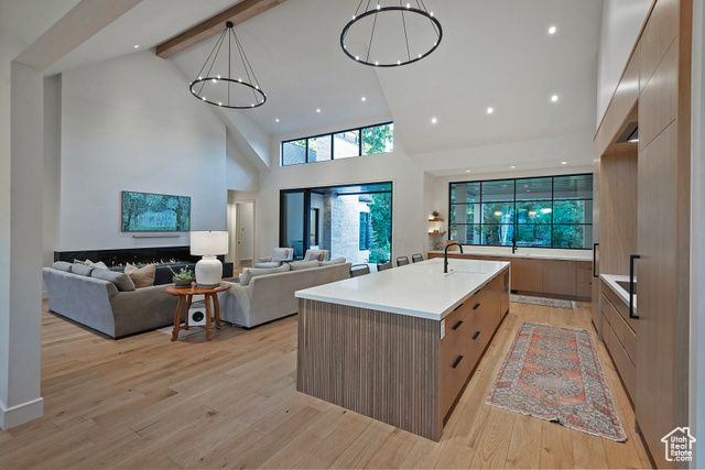 2138 E PHEASANT LN, Holladay, UT 84121