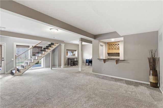 9425 N Spruce Court, Kansas City, MO 64156