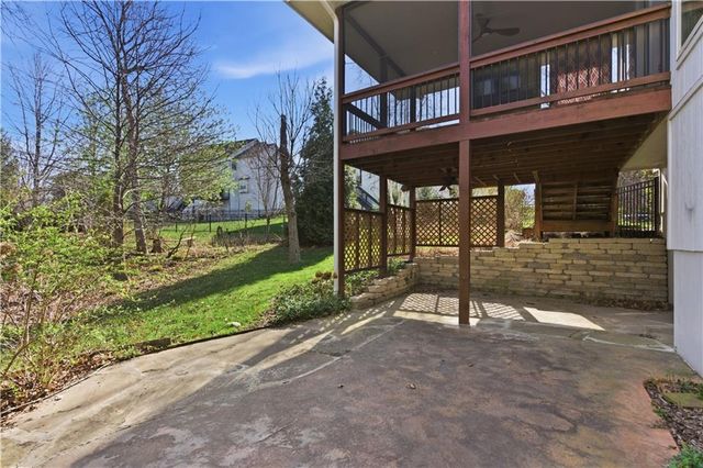 9425 N Spruce Court, Kansas City, MO 64156