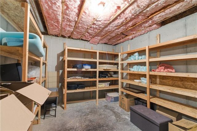 9425 N Spruce Court, Kansas City, MO 64156