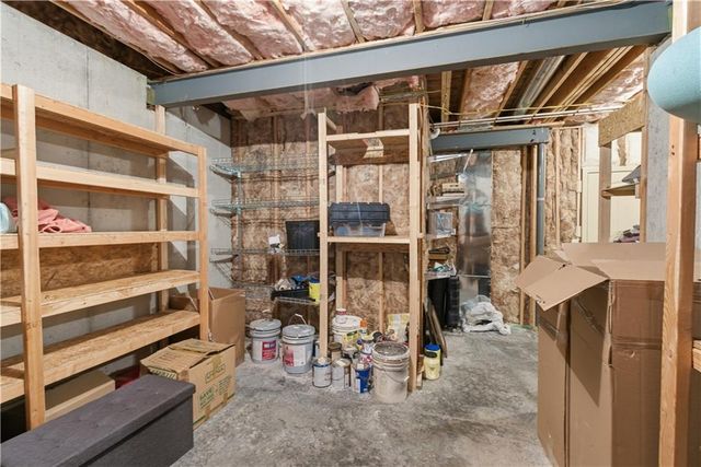 9425 N Spruce Court, Kansas City, MO 64156