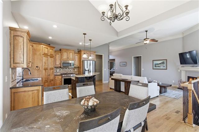 9425 N Spruce Court, Kansas City, MO 64156