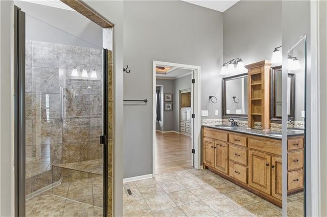 9425 N Spruce Court, Kansas City, MO 64156