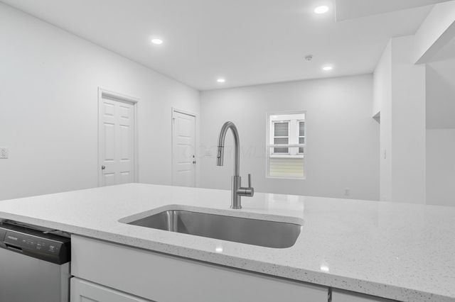 1474 Hildreth Avenue, Columbus, OH 43203