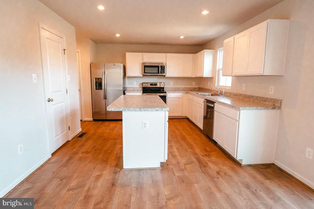 100 COVILLE ST, Middletown, VA 22645