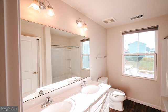 100 COVILLE ST, Middletown, VA 22645