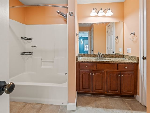 268 Magill Dr 268, Grafton, MA 01519