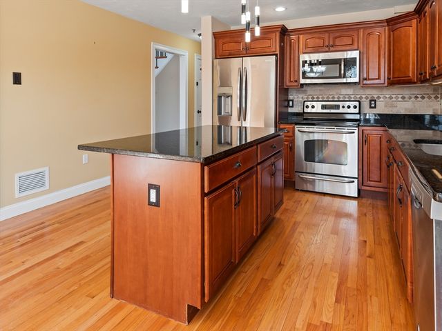 268 Magill Dr 268, Grafton, MA 01519