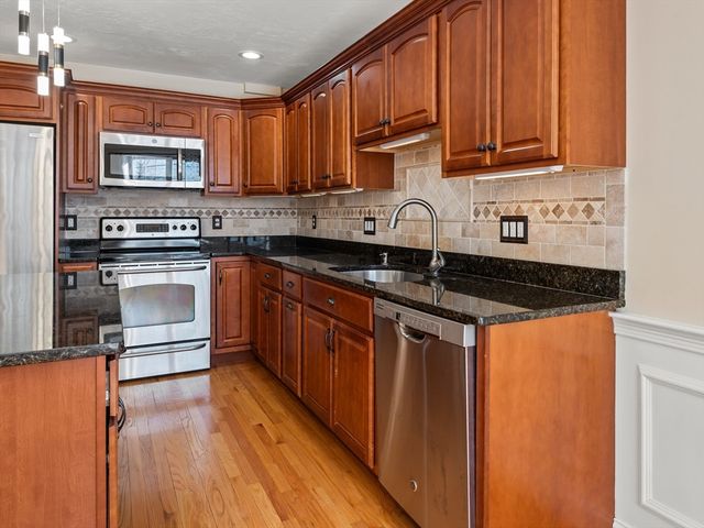 268 Magill Dr 268, Grafton, MA 01519