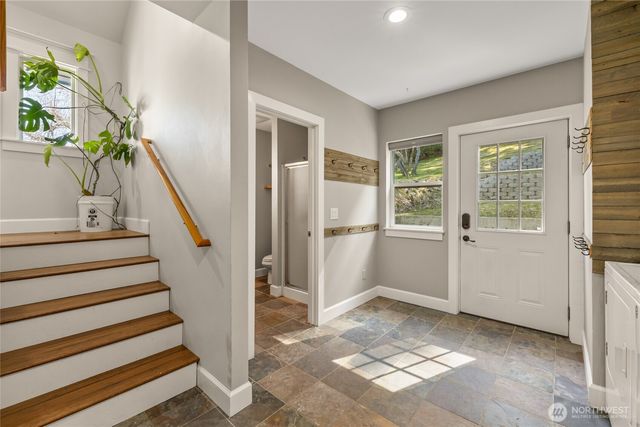 109 S 5th St Alley, Roslyn, WA 98941