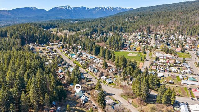 109 S 5th St Alley, Roslyn, WA 98941
