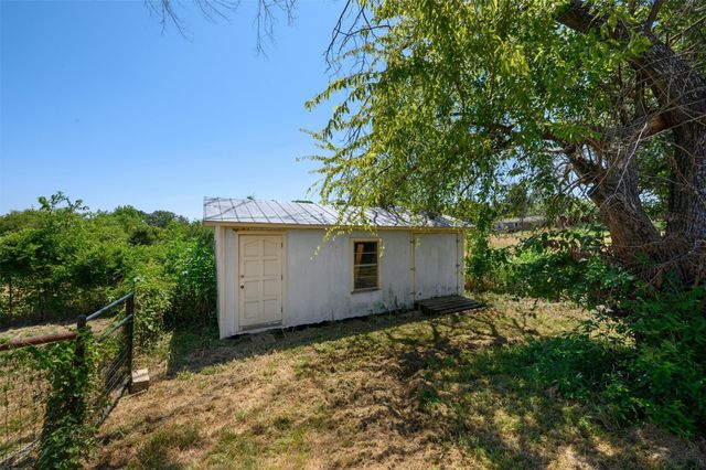 41 Kelsey Road, Denison, TX 75021