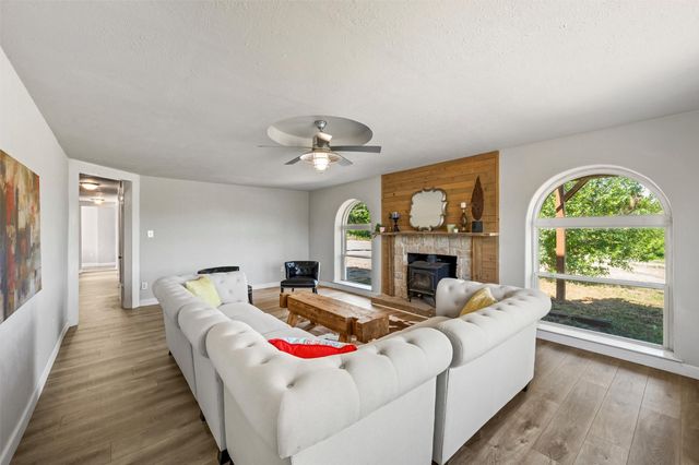 41 Kelsey Road, Denison, TX 75021