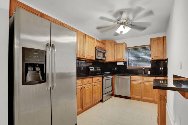 1962 NE 6th Street 4a, Deerfield Beach, FL 33441