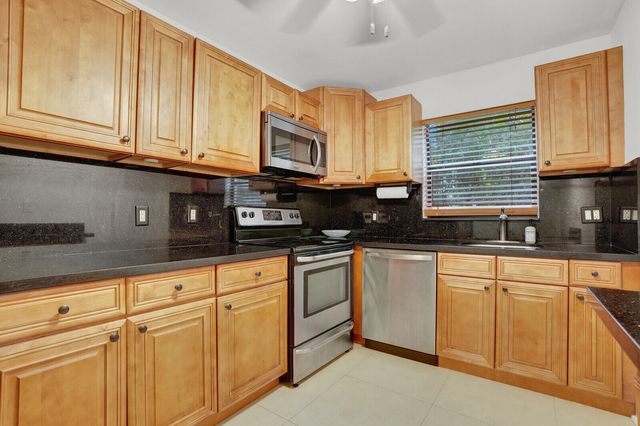 1962 NE 6th Street 4a, Deerfield Beach, FL 33441