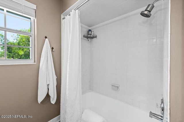 3520 SANDBURG Road, Jacksonville, FL 32277