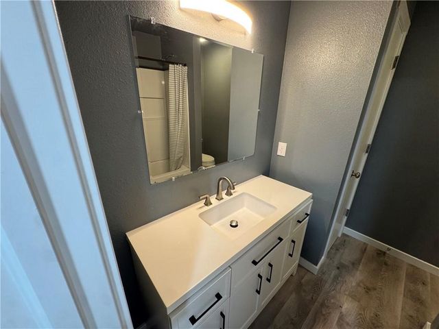 70 N Hunter Street, Farmington, AR 72730